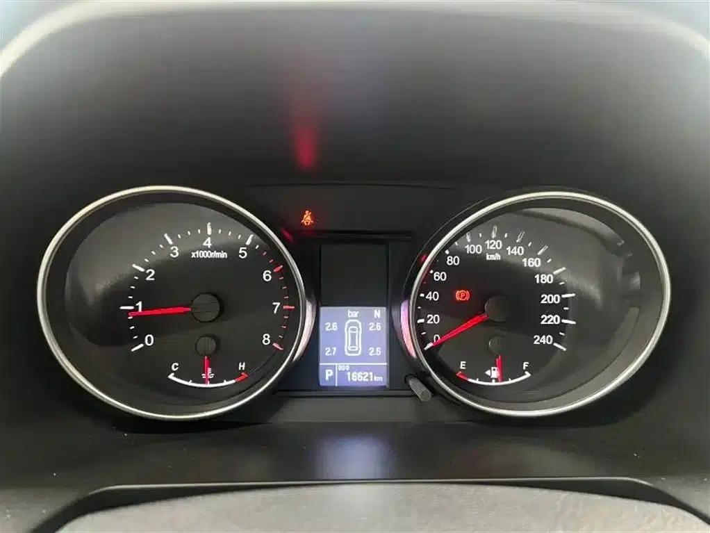 Haval M6 2023 PLUS 1.5T DCT Elite Intelligent Connectivity Edition — миниатюра 13