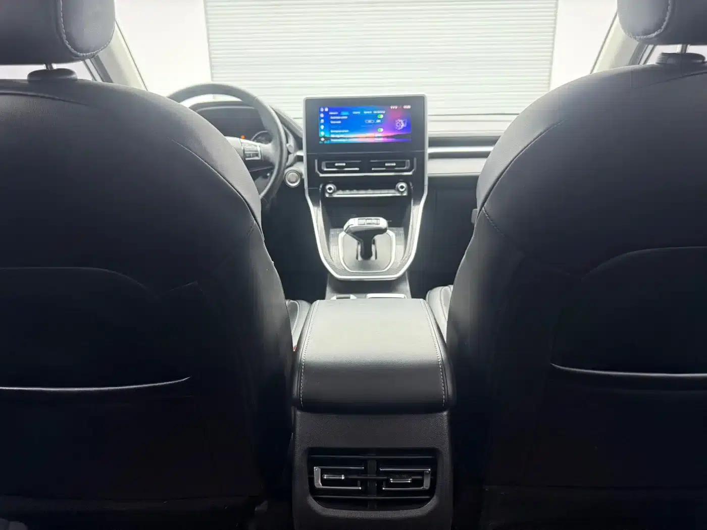 Haval M6 2023 PLUS 1.5T DCT Luxury Intelligent Connectivity Edition — миниатюра 21