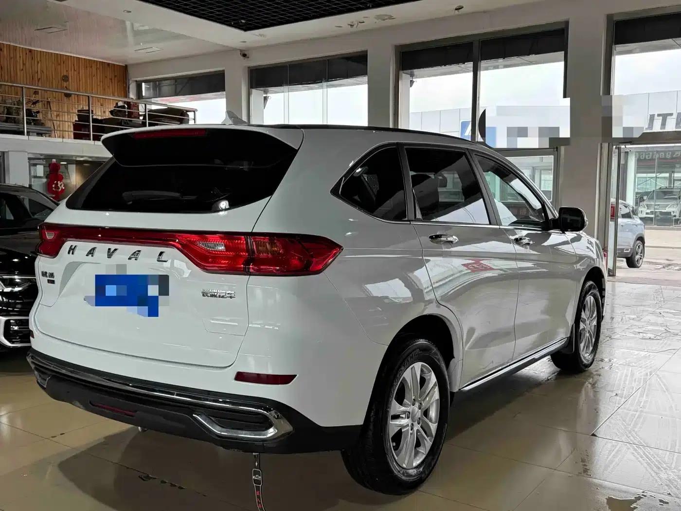 Haval M6 2021 PLUS 1.5T Manual Elite Intelligent Connectivity Edition — миниатюра 4