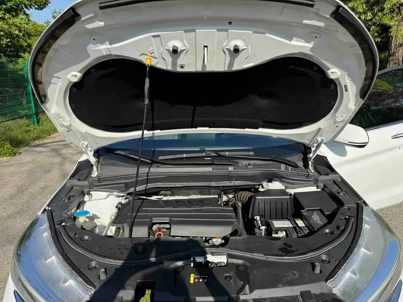 Haval M6 2023 PLUS 1.5T Manual Elite Intelligent Connectivity Edition — миниатюра 19