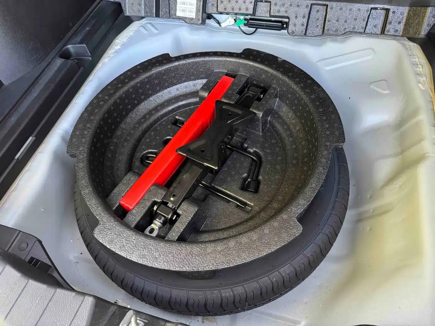 Haval M6 2023 PLUS 1.5T Manual Elite Intelligent Connectivity Edition — миниатюра 20