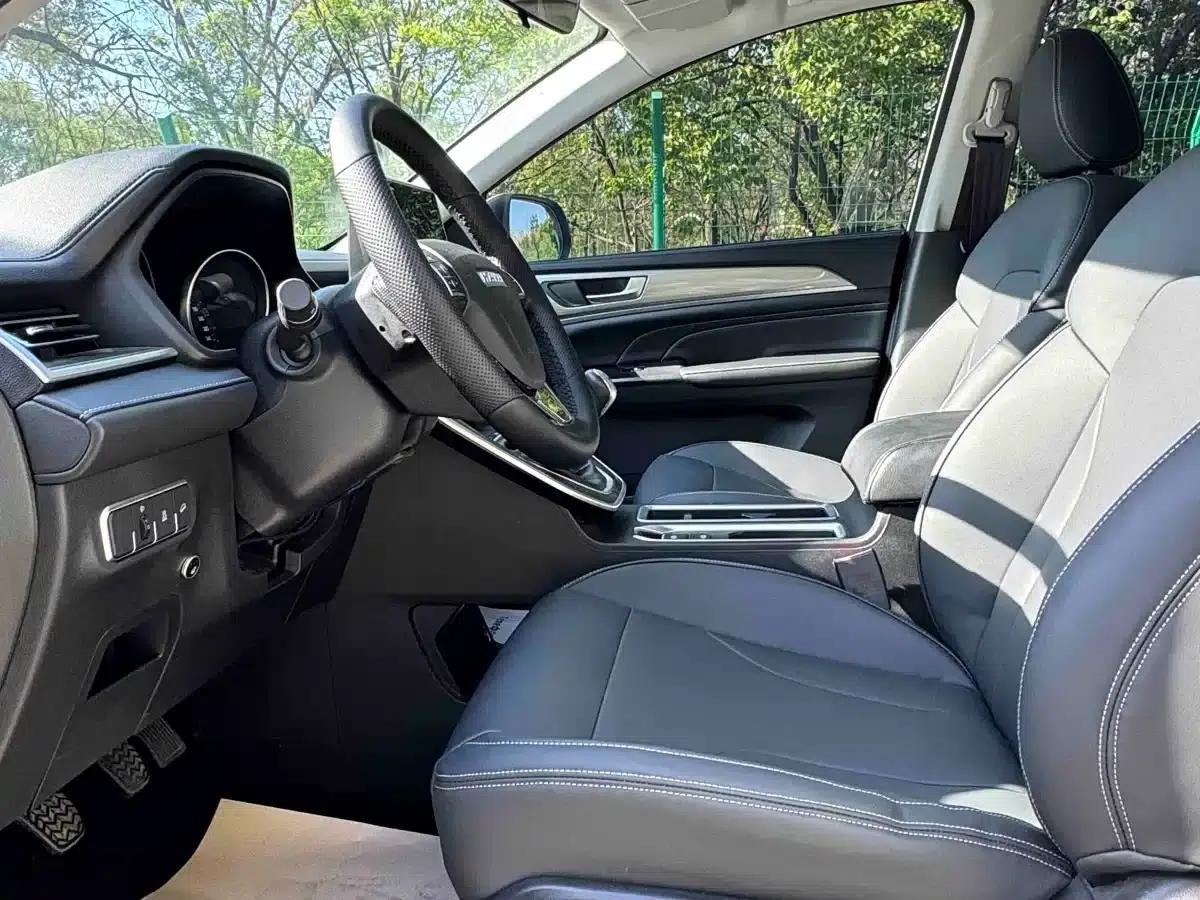 Haval M6 2023 PLUS 1.5T Manual Elite Intelligent Connectivity Edition — миниатюра 7