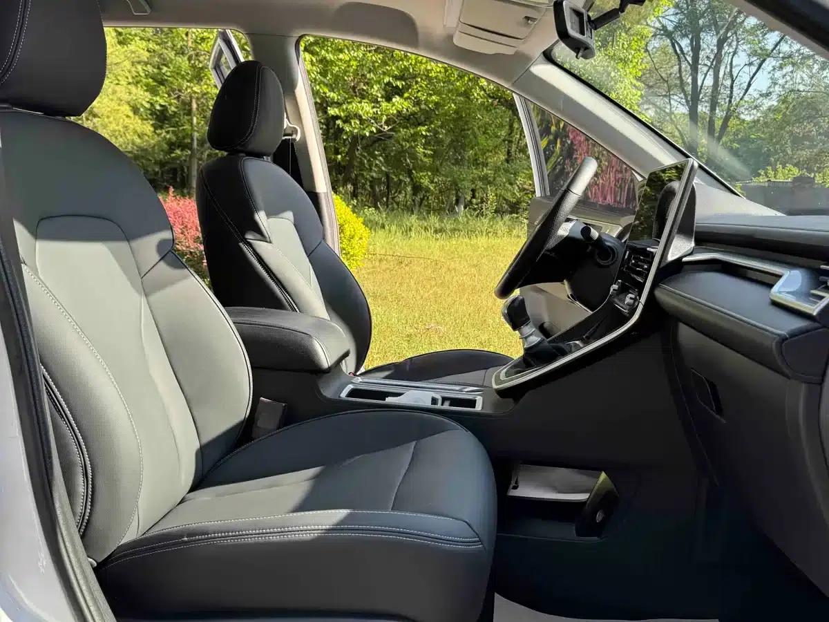 Haval M6 2023 PLUS 1.5T Manual Elite Intelligent Connectivity Edition — миниатюра 8