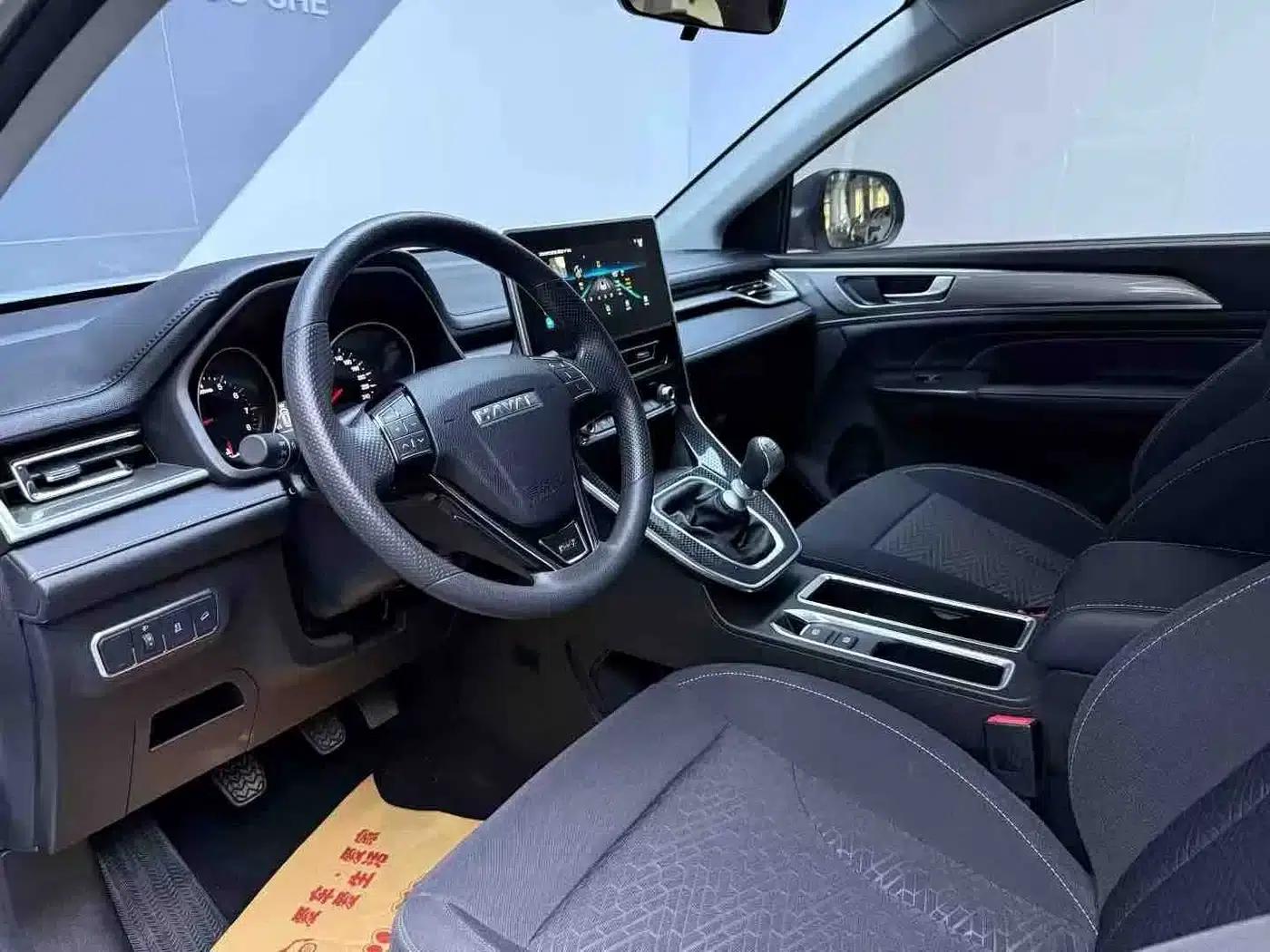 Haval M6 2023 PLUS 1.5T DCT Elite Intelligent Connectivity Edition — миниатюра 6