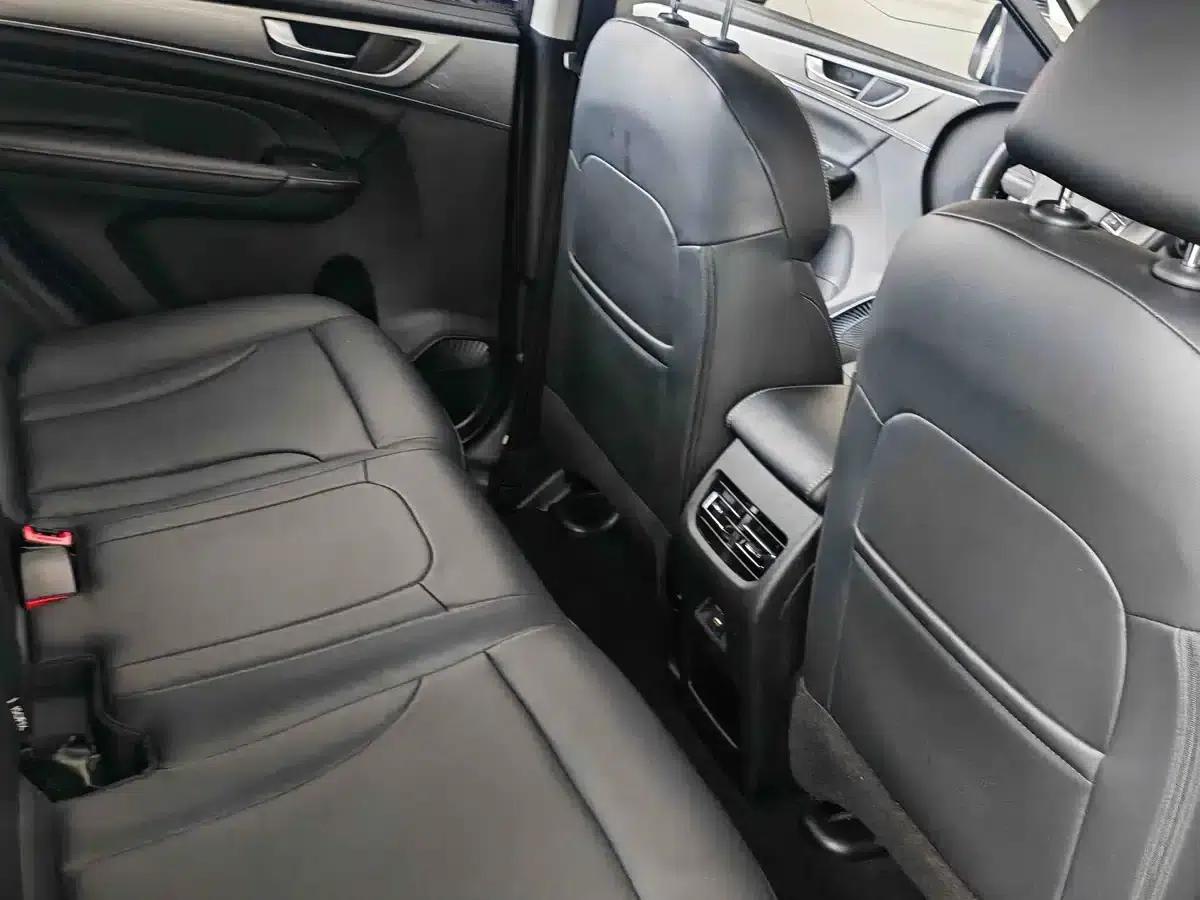 Haval M6 2023 PLUS 1.5T DCT Luxury Intelligent Connectivity Edition — миниатюра 9