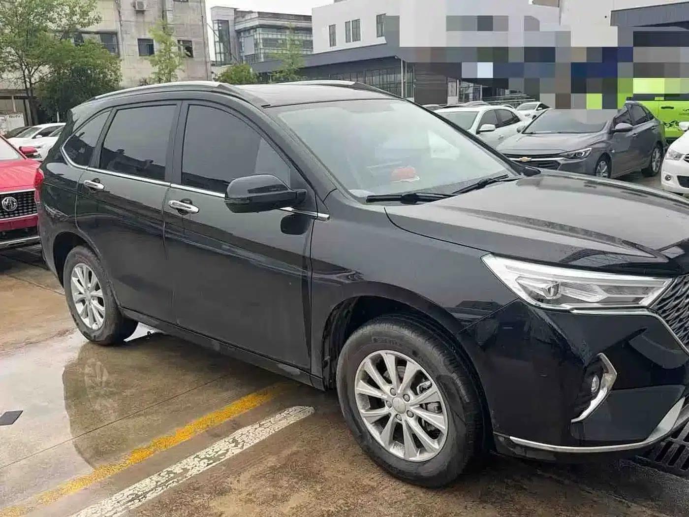 Haval M6 2023 PLUS 1.5T Manual Luxury Intelligent Connectivity Edition — миниатюра 1