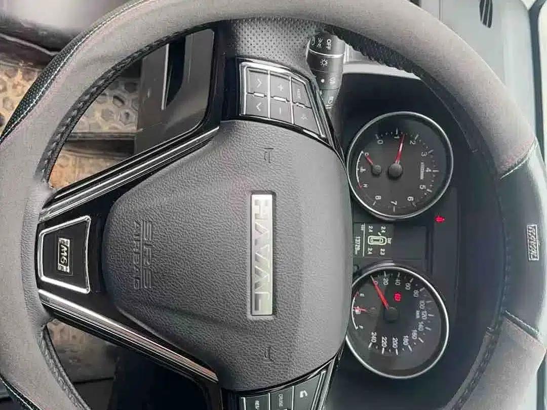 Haval M6 2023 PLUS 1.5T Manual Luxury Intelligent Connectivity Edition — миниатюра 7