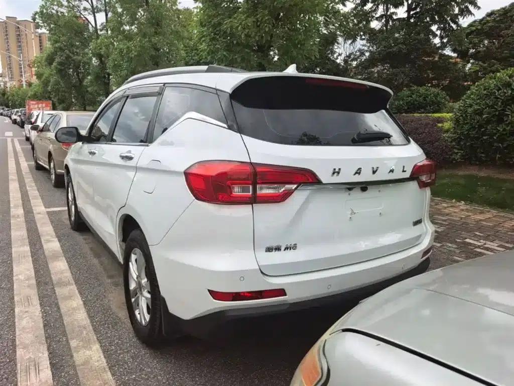 Haval M6 2018 Facelift 1.5T DCT 2WD Urban Edition — миниатюра 5