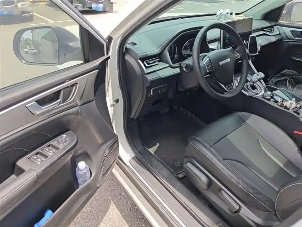 Haval M6 2021 PLUS 1.5T DCT Luxury Intelligent Connectivity Edition — миниатюра 23