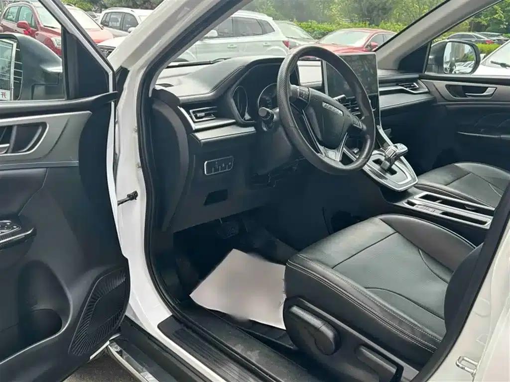 Haval M6 2021 PLUS 1.5T DCT Elite Intelligent Connectivity Edition — миниатюра 13