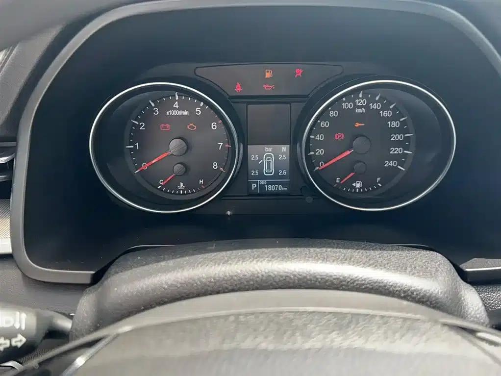 Haval M6 2021 PLUS 1.5T DCT Elite Intelligent Connectivity Edition — миниатюра 3