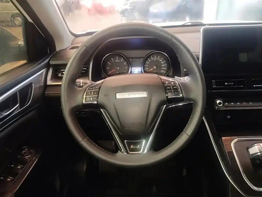 Haval M6 2021 PLUS 1.5T DCT Luxury Intelligent Connectivity Edition — миниатюра 11