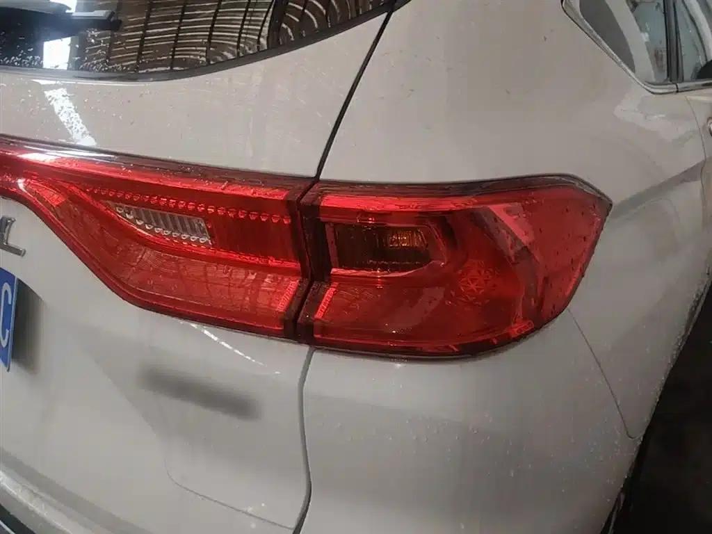Haval M6 2021 PLUS 1.5T DCT Luxury Intelligent Connectivity Edition — миниатюра 8