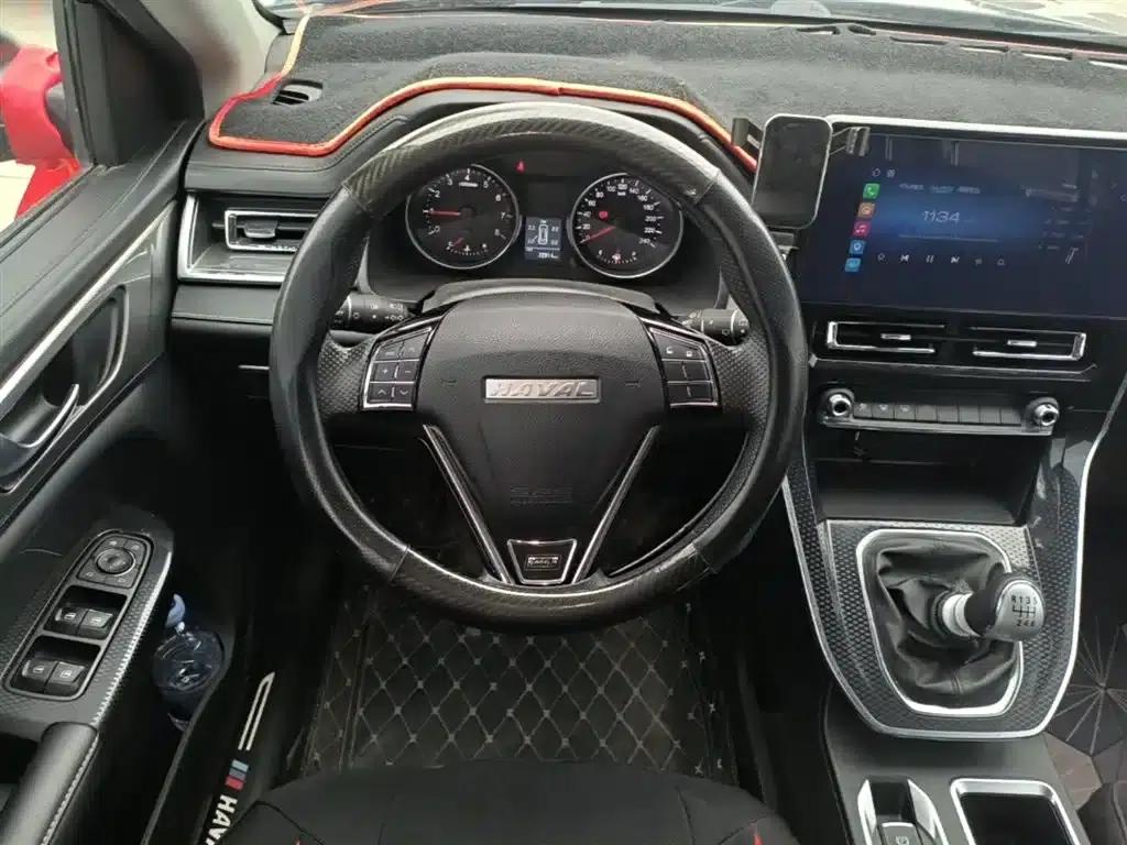 Haval M6 2021 PLUS 1.5T Manual Elite Intelligent Connectivity Edition — миниатюра 11