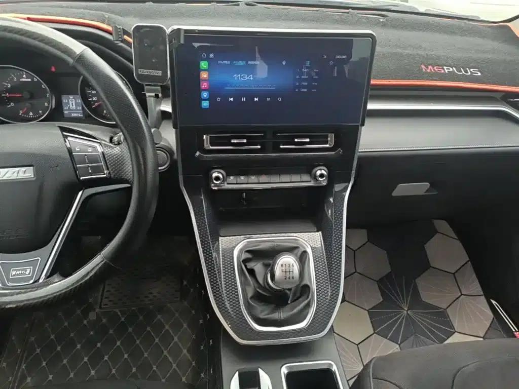Haval M6 2021 PLUS 1.5T Manual Elite Intelligent Connectivity Edition — миниатюра 13