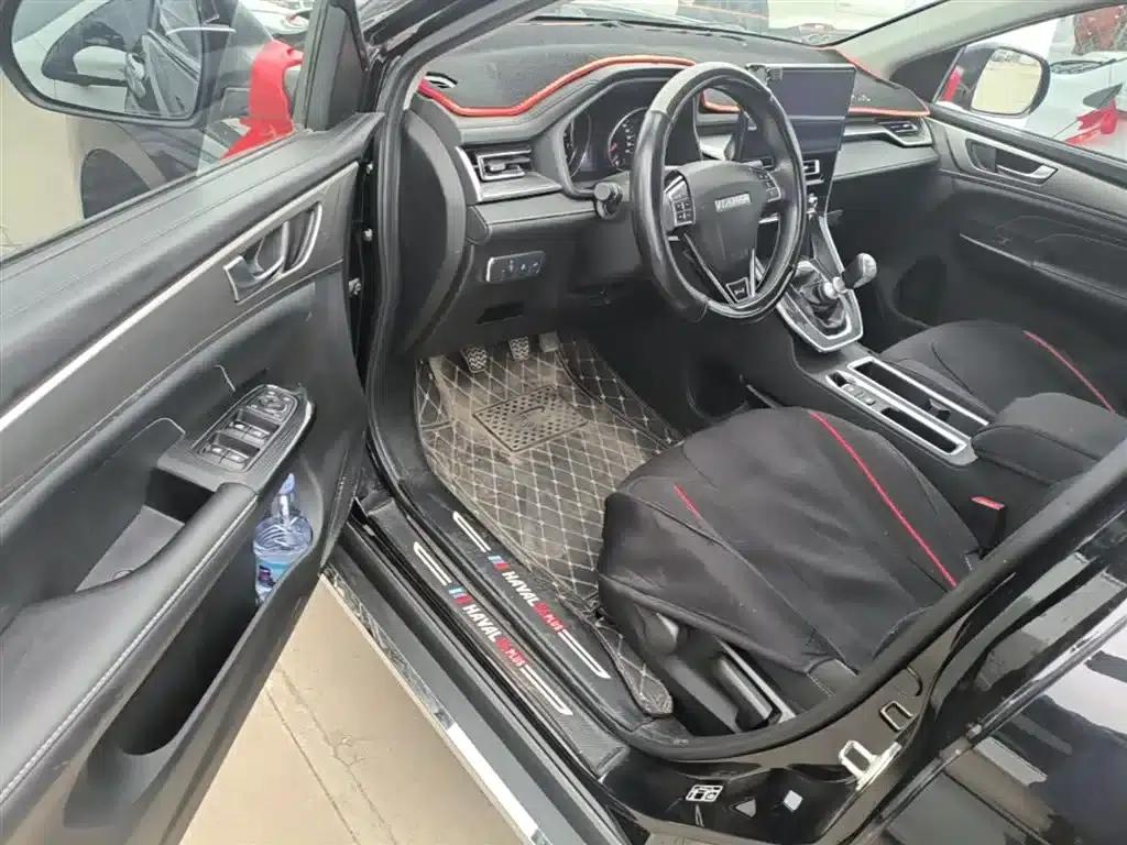 Haval M6 2021 PLUS 1.5T Manual Elite Intelligent Connectivity Edition — миниатюра 16