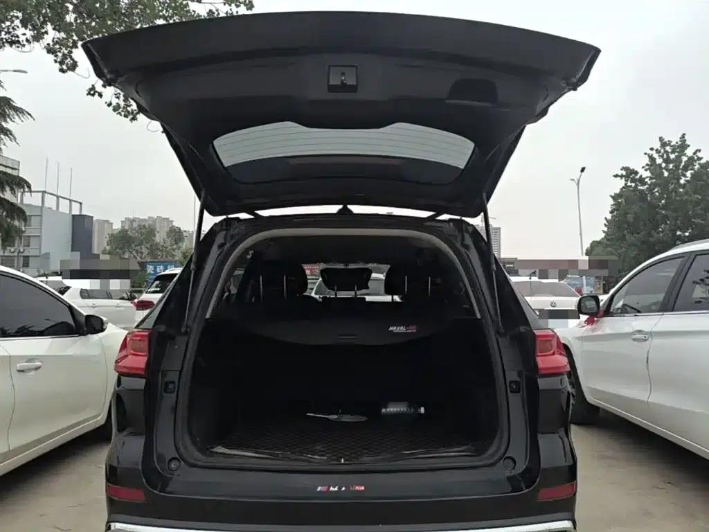 Haval M6 2021 PLUS 1.5T Manual Elite Intelligent Connectivity Edition — миниатюра 19