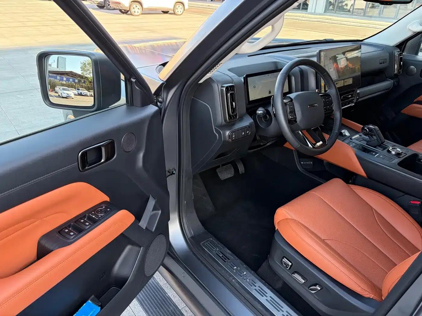 Haval H9 2024 2.0T Gasoline 4WD Ultimate Edition — миниатюра 3