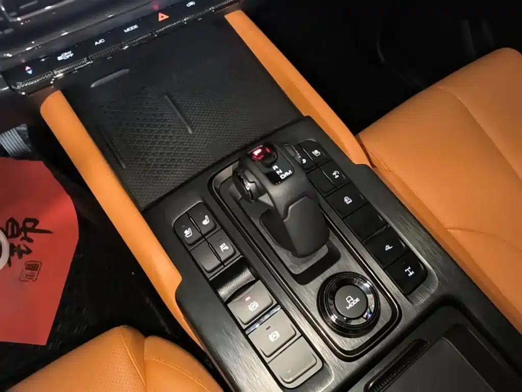 Haval H9 2024 2.0T Gasoline 4WD Ultimate Edition — миниатюра 14