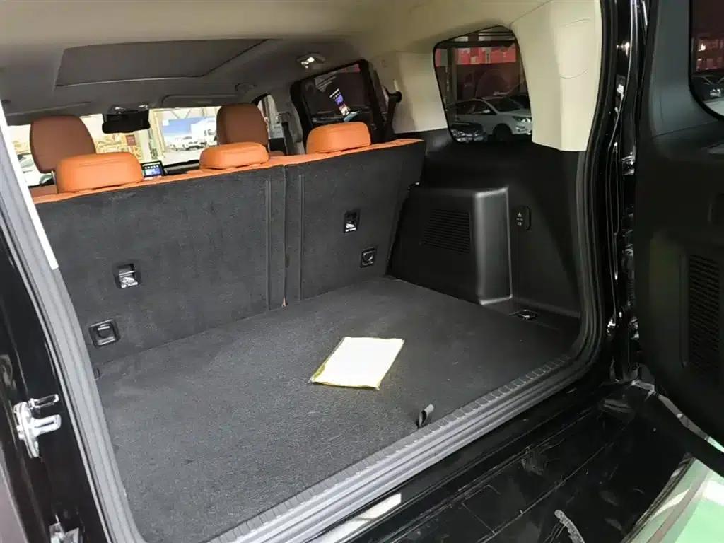 Haval H9 2024 2.0T Gasoline 4WD Ultimate Edition — миниатюра 19