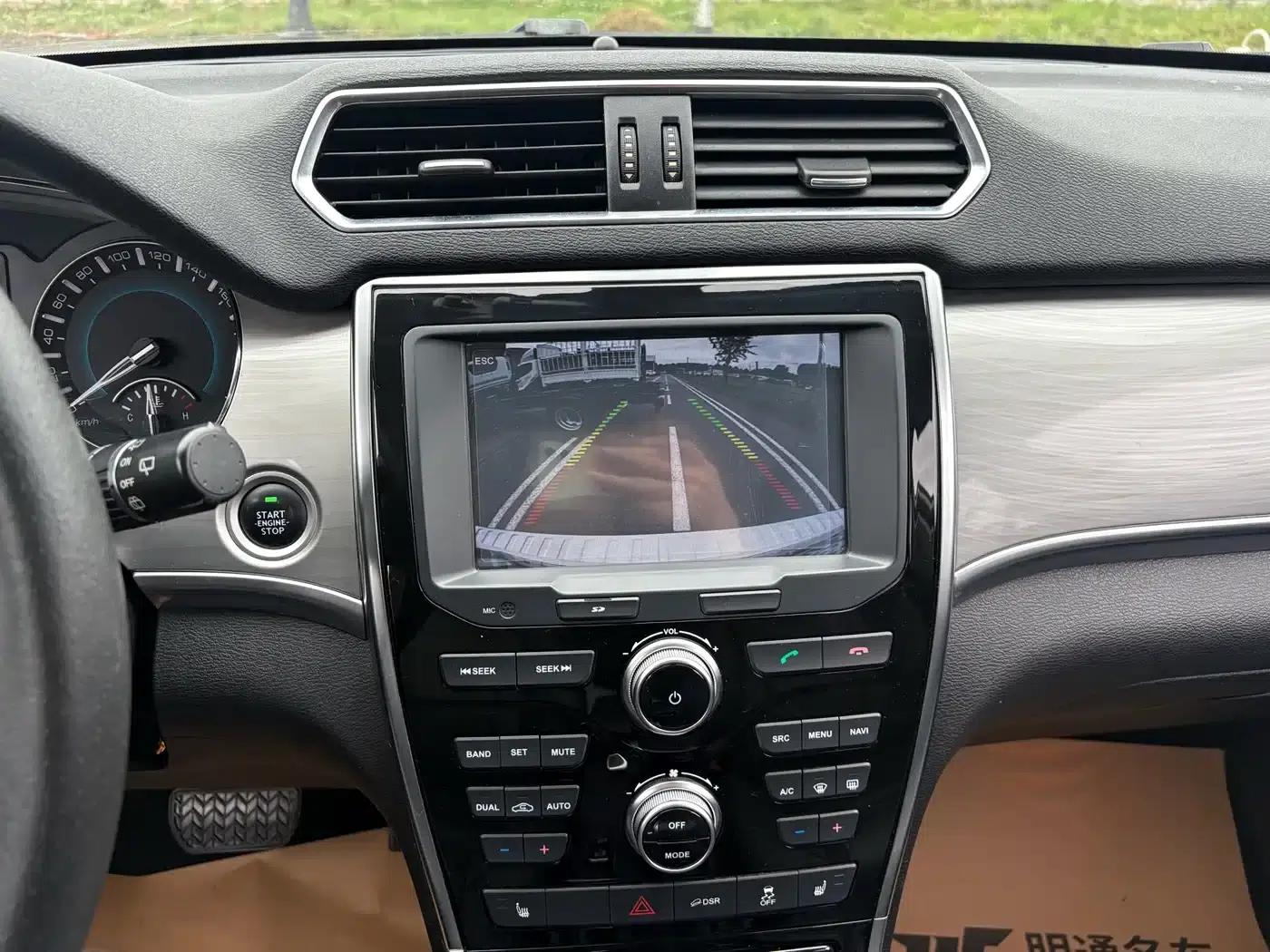 Haval H2 2017 Red Label 1.5T Automatic Two-Wheel Drive Luxury Edition — миниатюра 12