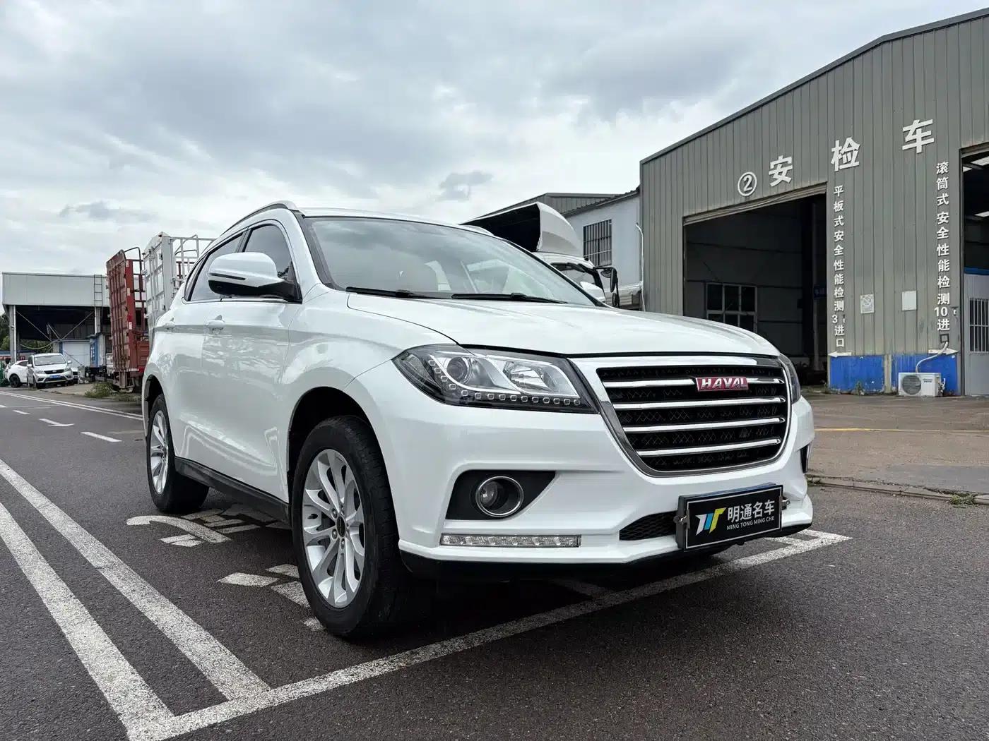 Haval H2 2017 Red Label 1.5T Automatic Two-Wheel Drive Luxury Edition — миниатюра 3