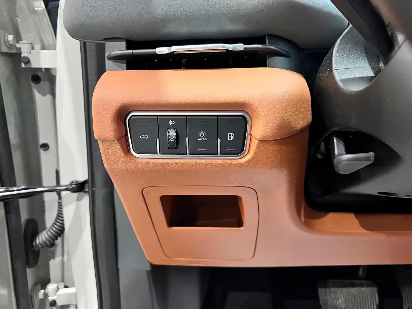 Haval Xiaolong MAX 2025 Hi4 165 Ultra Smart Driving Edition — миниатюра 18