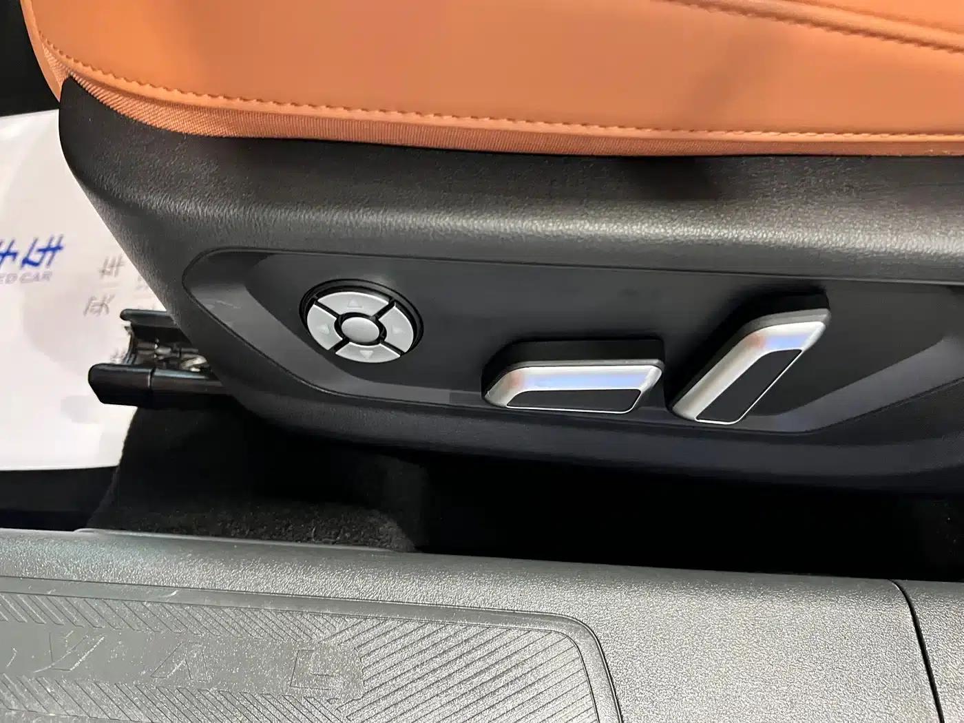 Haval Xiaolong MAX 2025 Hi4 165 Ultra Smart Driving Edition — миниатюра 28
