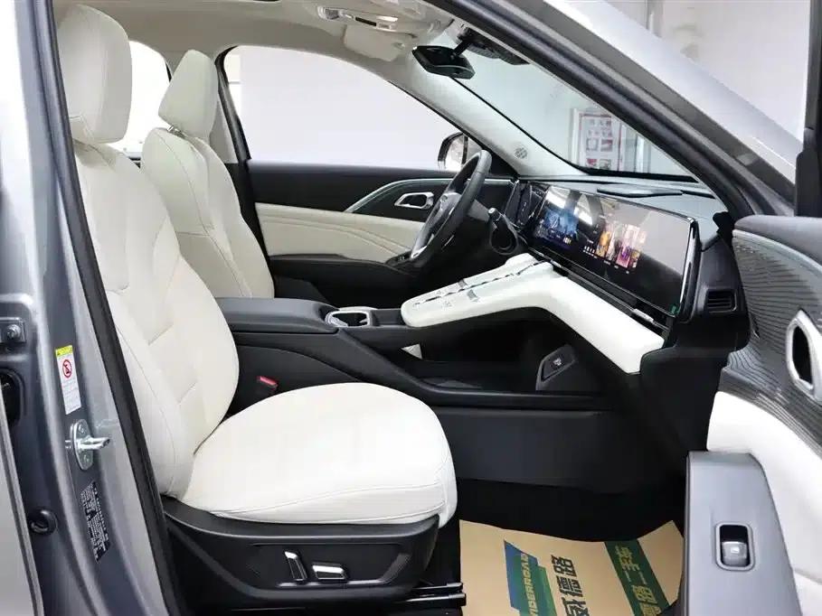 Haval Xiaolong MAX 2023 1.5L Hi4 105 4WD Navigator Edition — миниатюра 18