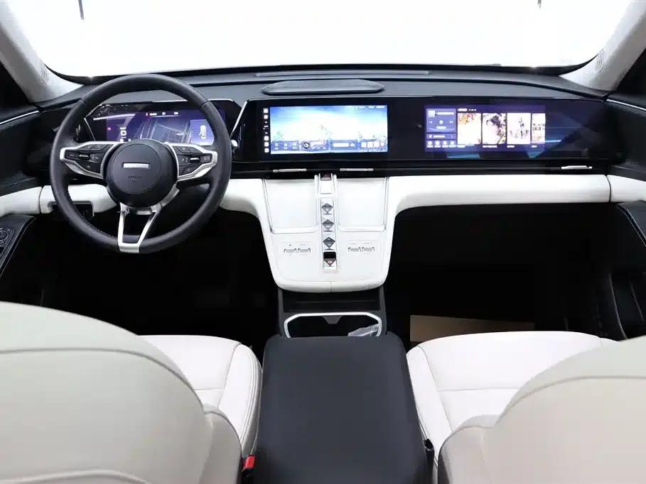 Haval Xiaolong MAX 2023 1.5L Hi4 105 4WD Navigator Edition — миниатюра 22