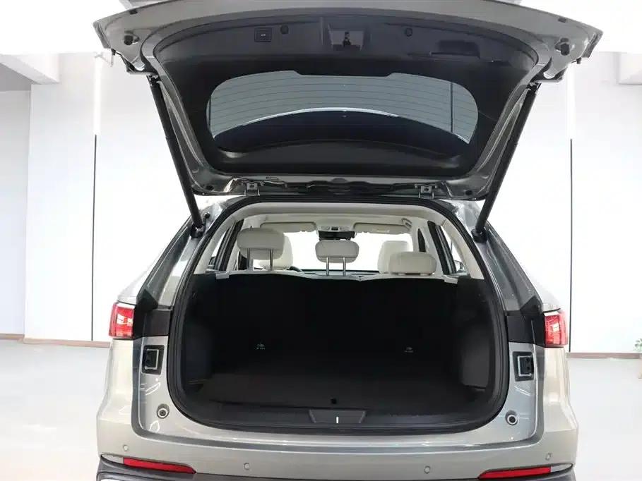 Haval Xiaolong MAX 2023 1.5L Hi4 105 4WD Navigator Edition — миниатюра 29
