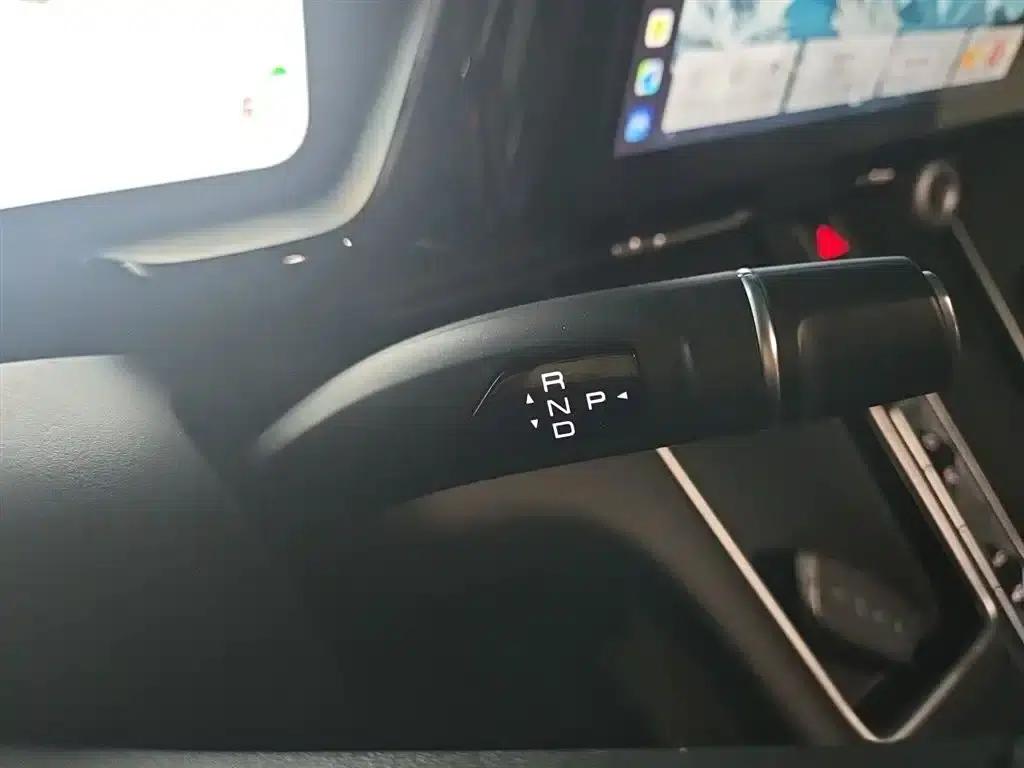 Haval Xiaolong MAX 2023 1.5L Hi4 105 4WD Navigator Edition — миниатюра 11