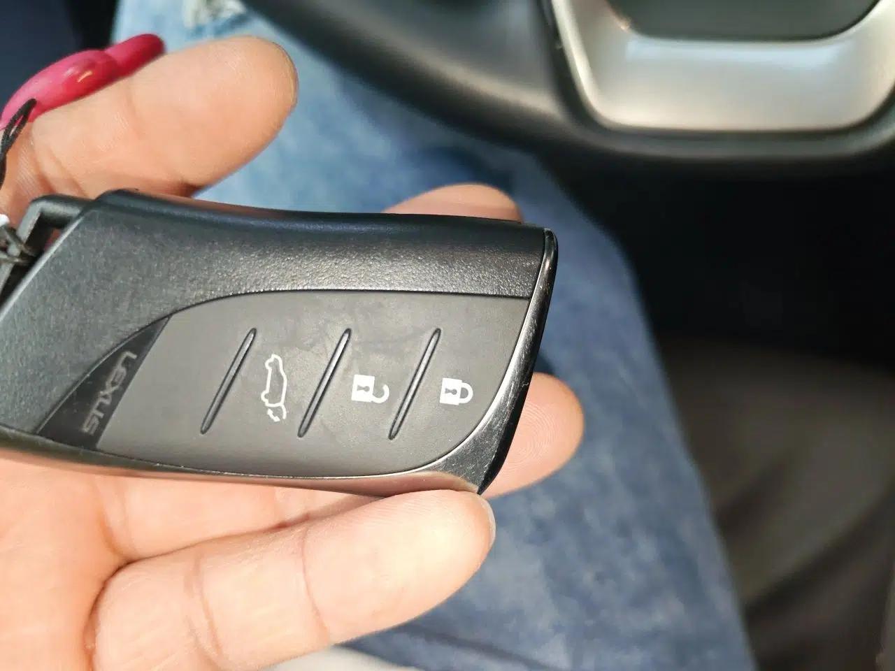 Lexus RX 2023 350h Four-Wheel Drive Enjoyment Version — миниатюра 9