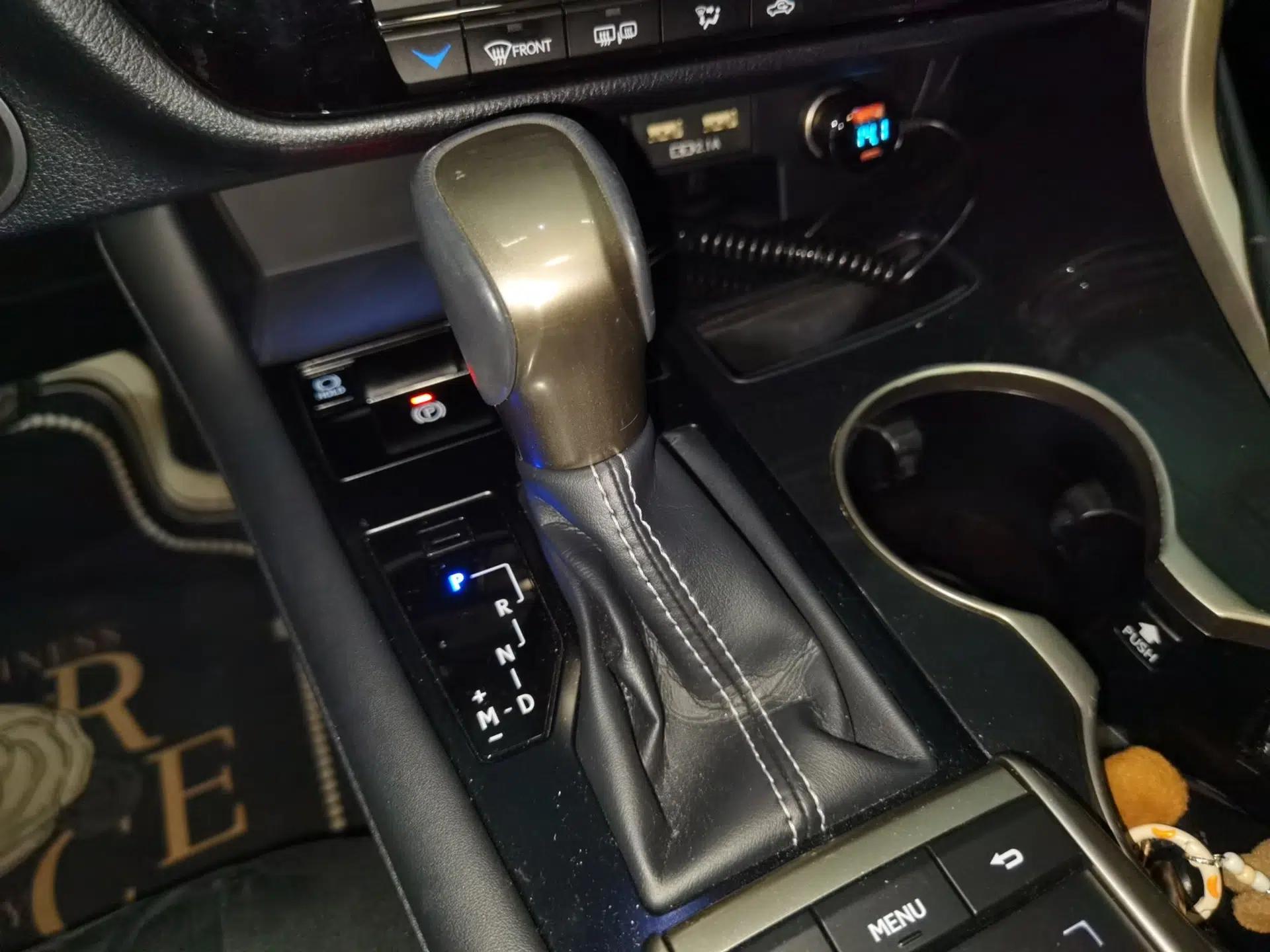 Lexus RX 2020 300 Two-Wheel Drive Elite Edition China VI Standard — миниатюра 15
