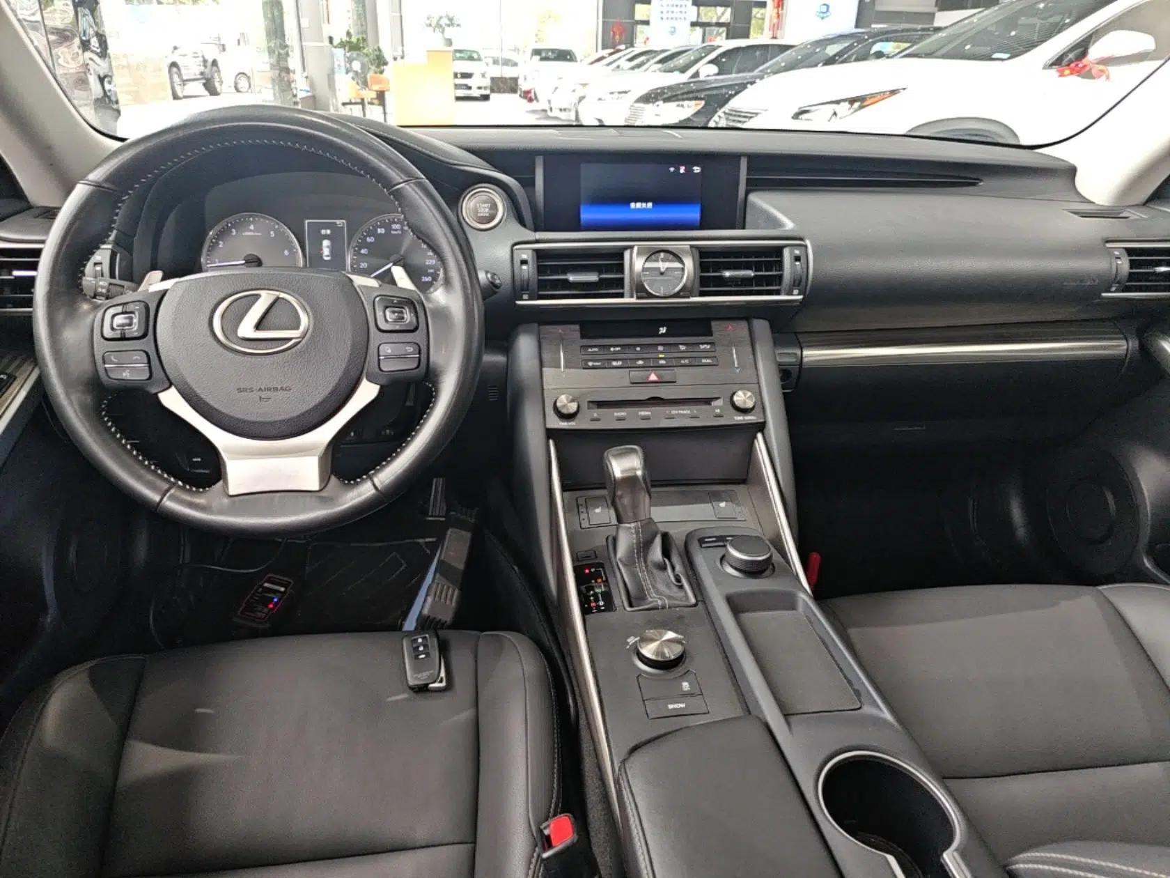 Lexus IS 2017 300 FENGSHANG Edition — миниатюра 12