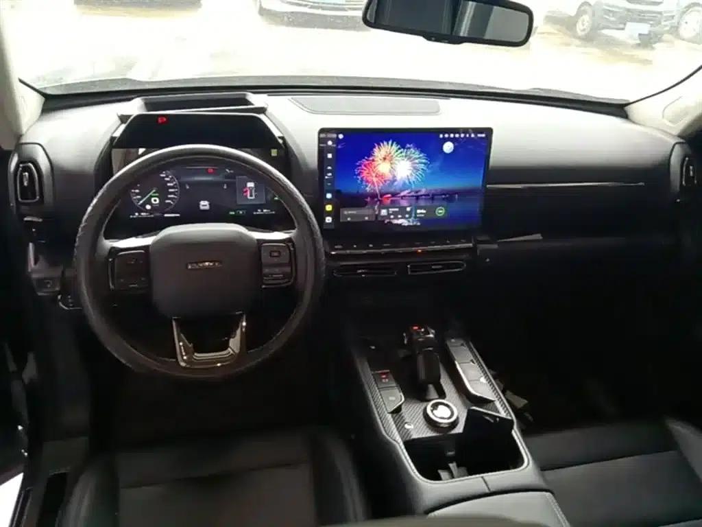 Haval Big Dog PLUS New Energy 2023 DHT-PHEV 105km Trendy Electric Edition Plus — миниатюра 10