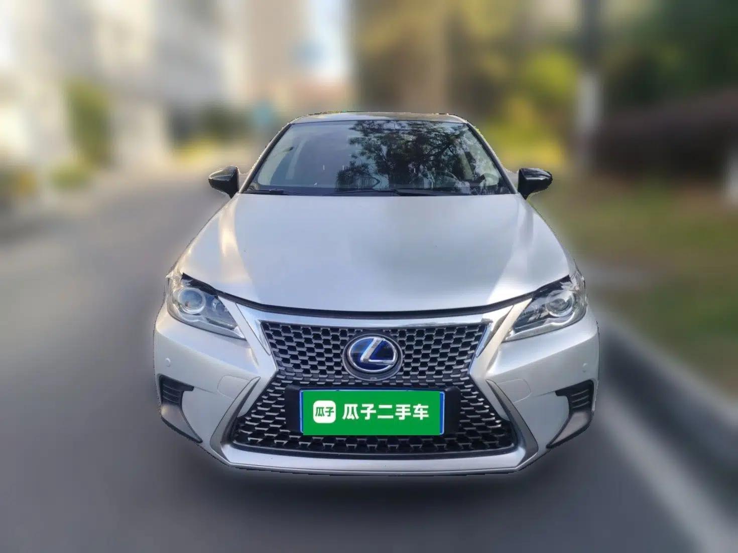 Lexus CT 2017 CT200h Comfort Edition Monochrome China V Standard — миниатюра 2