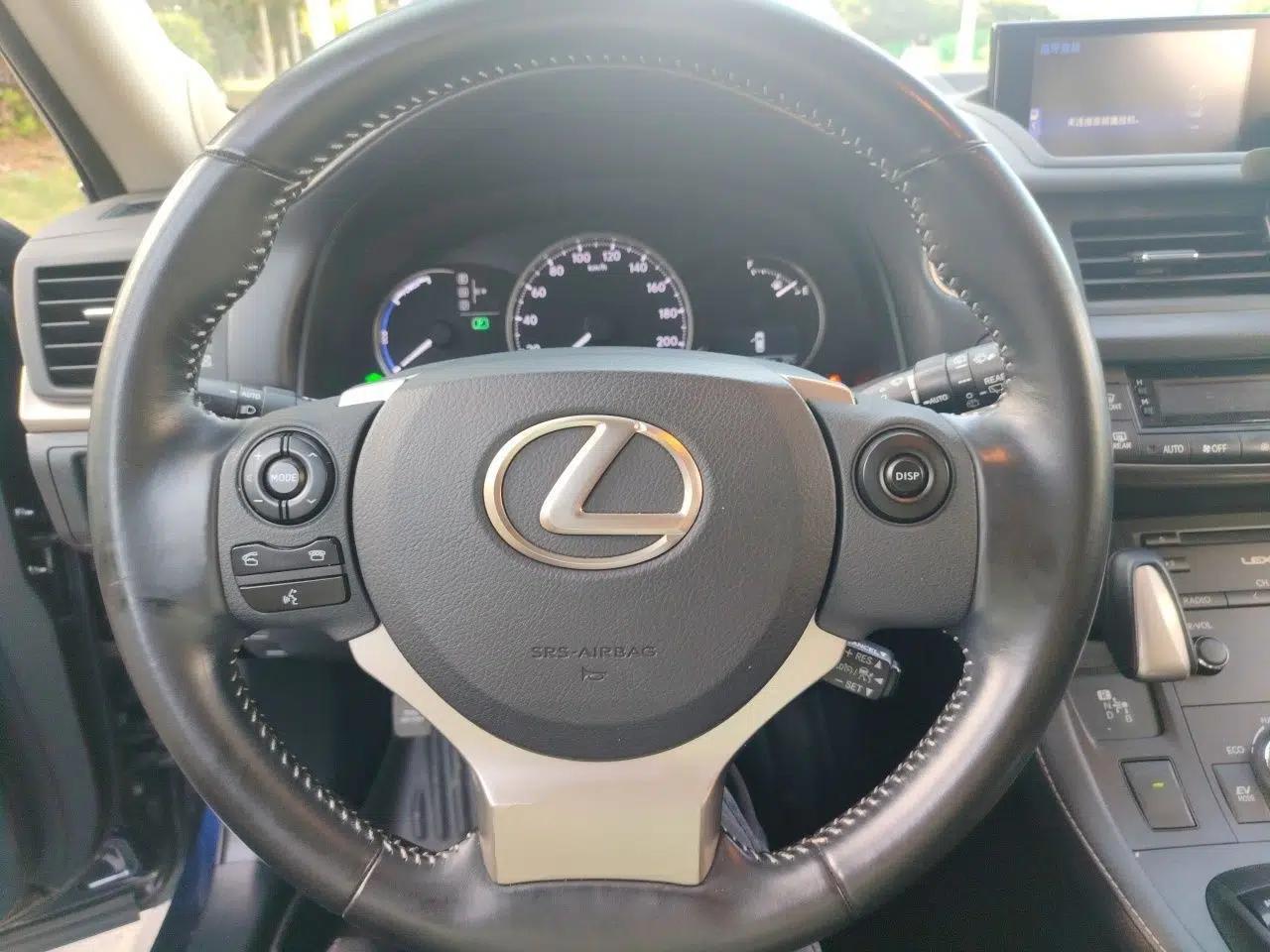 Lexus CT 2017 CT200h Comfort Edition Monochrome China V Standard — миниатюра 11