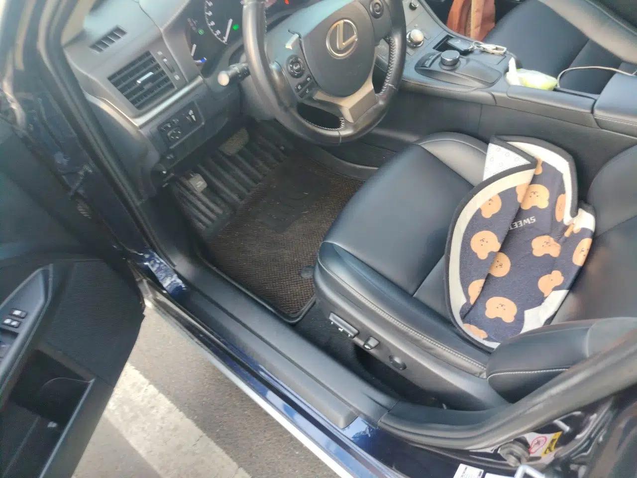 Lexus CT 2017 CT200h Comfort Edition Monochrome China V Standard — миниатюра 17