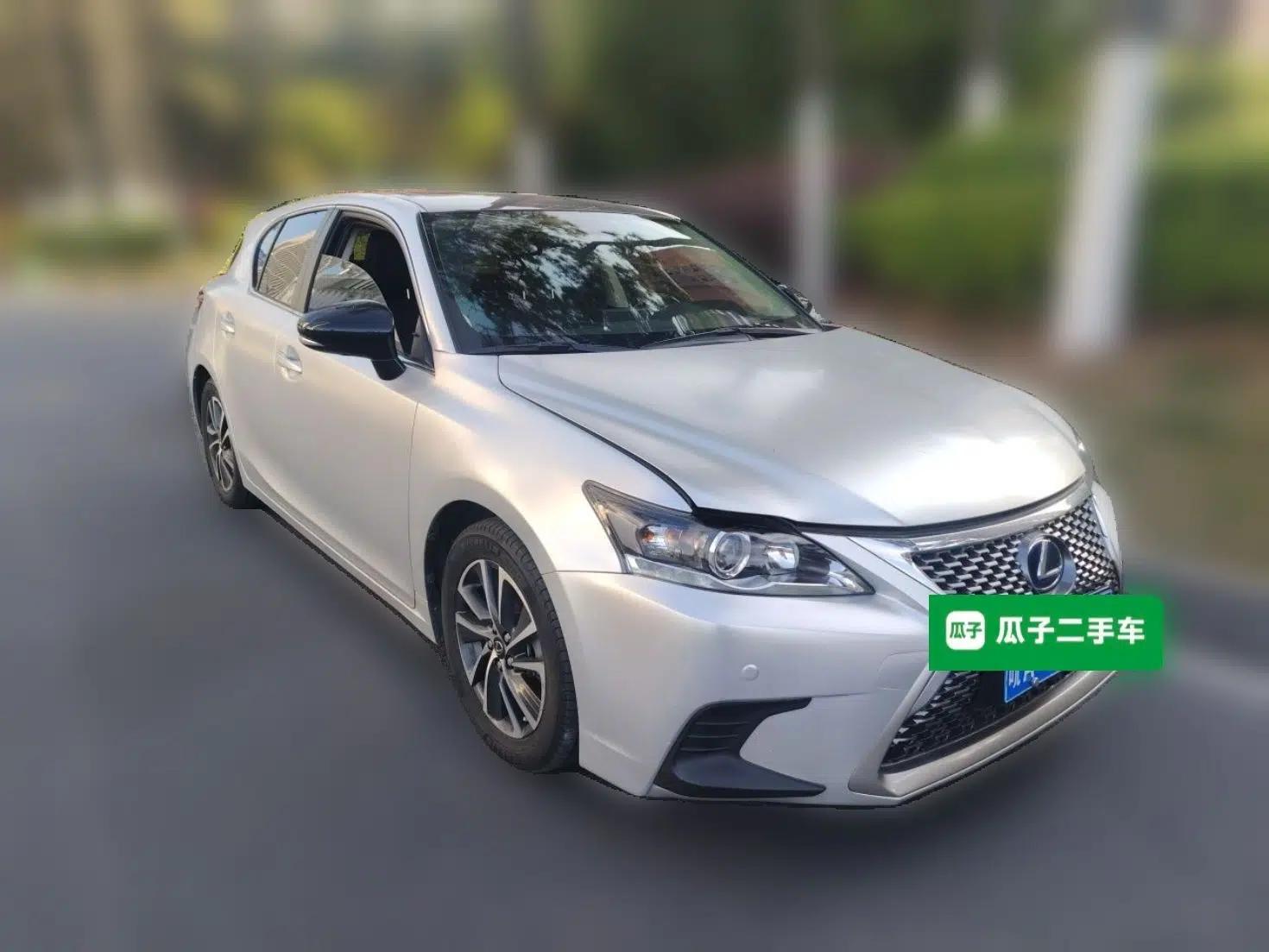 Lexus CT 2017 CT200h Comfort Edition Monochrome China V Standard — миниатюра 3