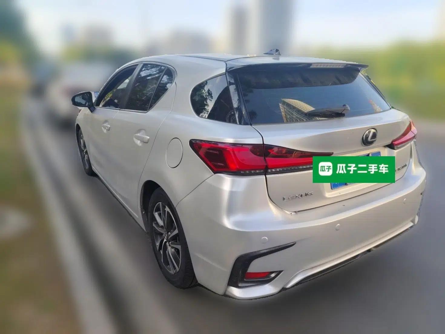 Lexus CT 2017 CT200h Comfort Edition Monochrome China V Standard — миниатюра 4