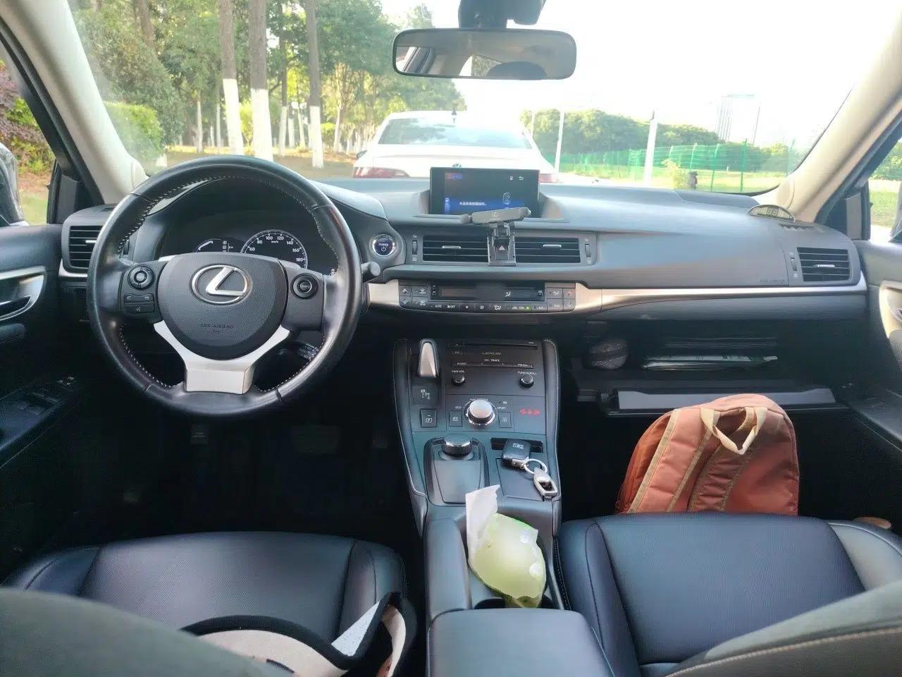Lexus CT 2017 CT200h Comfort Edition Monochrome China V Standard — миниатюра 10