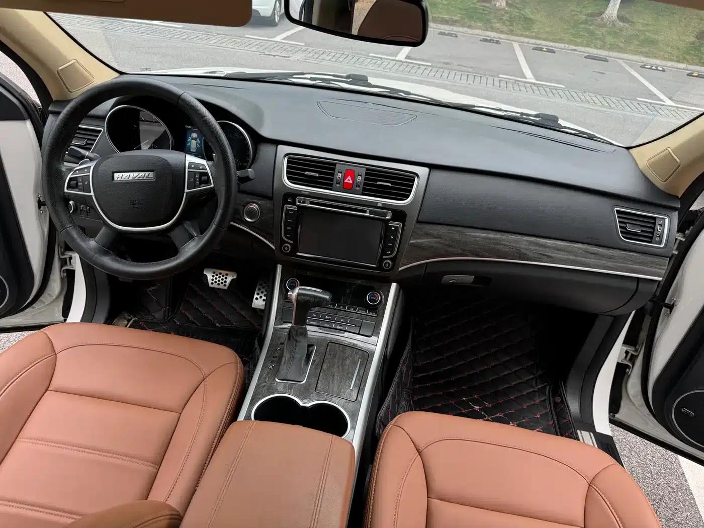 Haval H8 2015 2.0T 2WD Comfort Model — миниатюра 11