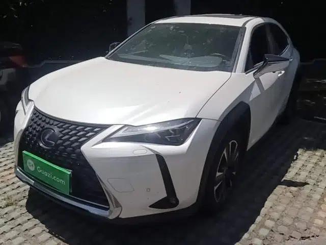 Lexus UX 2020 260h Explore & Enjoy Edition
