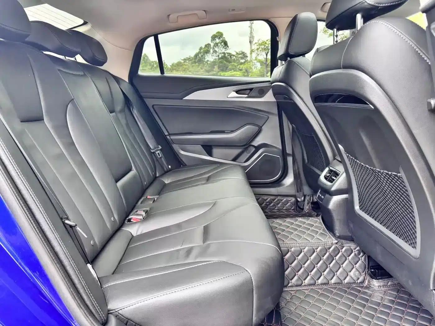 Hongqi H5 2022 Classic Edition Facelift 1.8T Automatic Intelligent Flagship Edition — миниатюра 11
