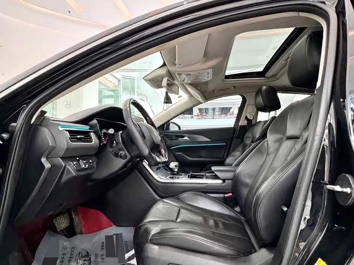 Hongqi H5 2022 Classic 1.8T Automatic Intelligent Flagship Edition — миниатюра 4