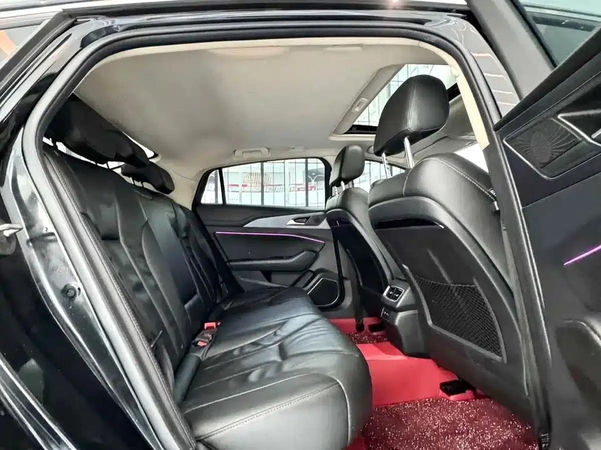 Hongqi H5 2022 Classic 1.8T Automatic Intelligent Flagship Edition — миниатюра 6