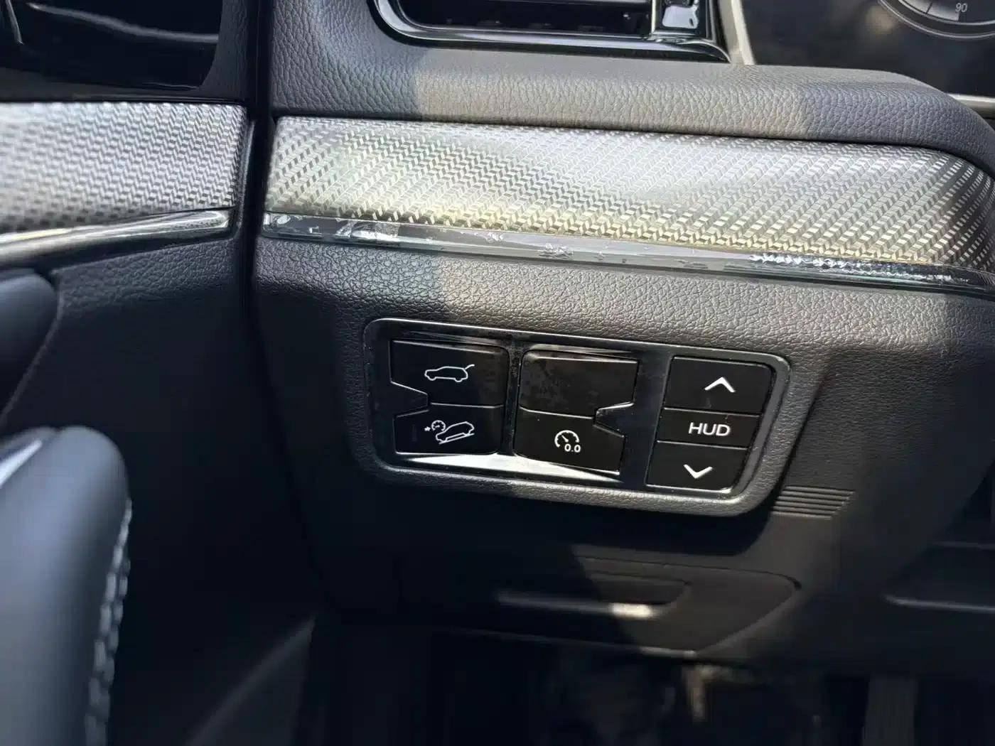 Hongqi HS5 2019 2.0T Intelligent Flagship Enjoy 4WD Edition — миниатюра 11