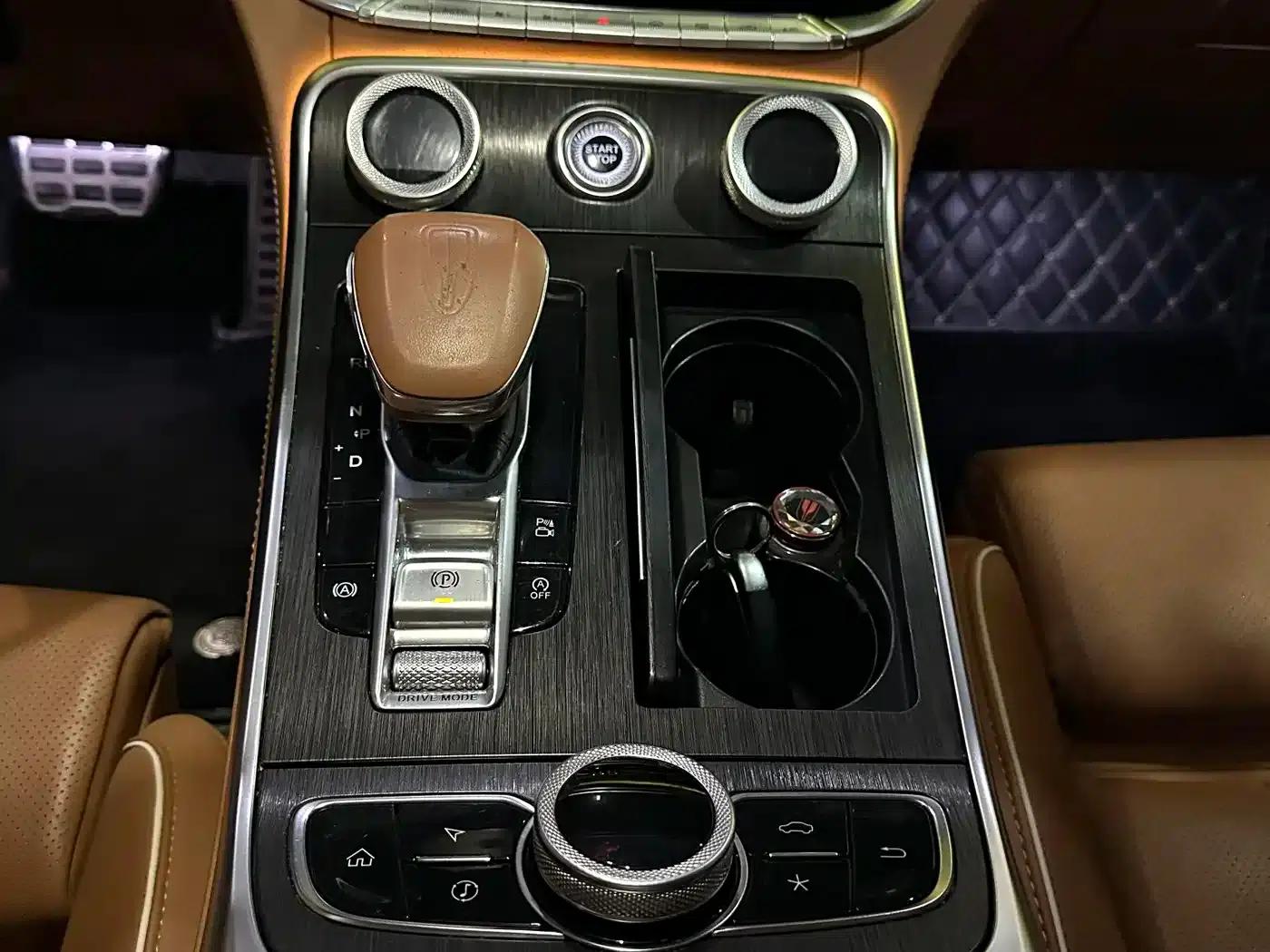 Hongqi H9 2022 2.0T Intelligent Flagship Edition — миниатюра 12