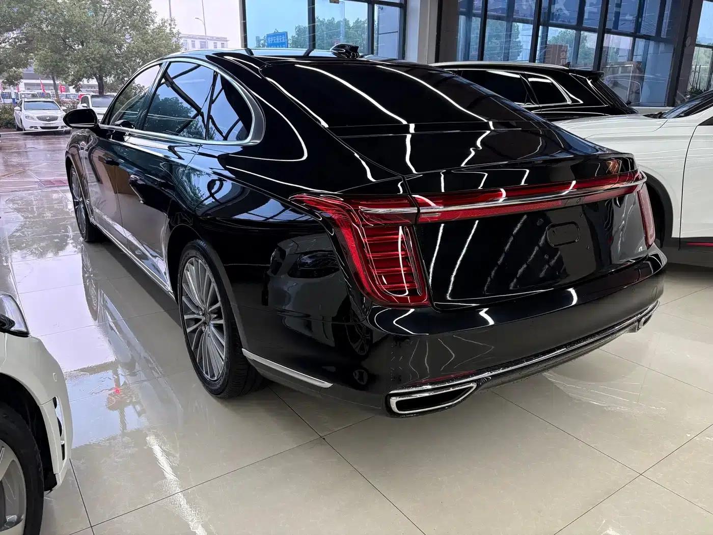 Hongqi H9 2023 2.0T Intelligent Flagship Edition — миниатюра 8